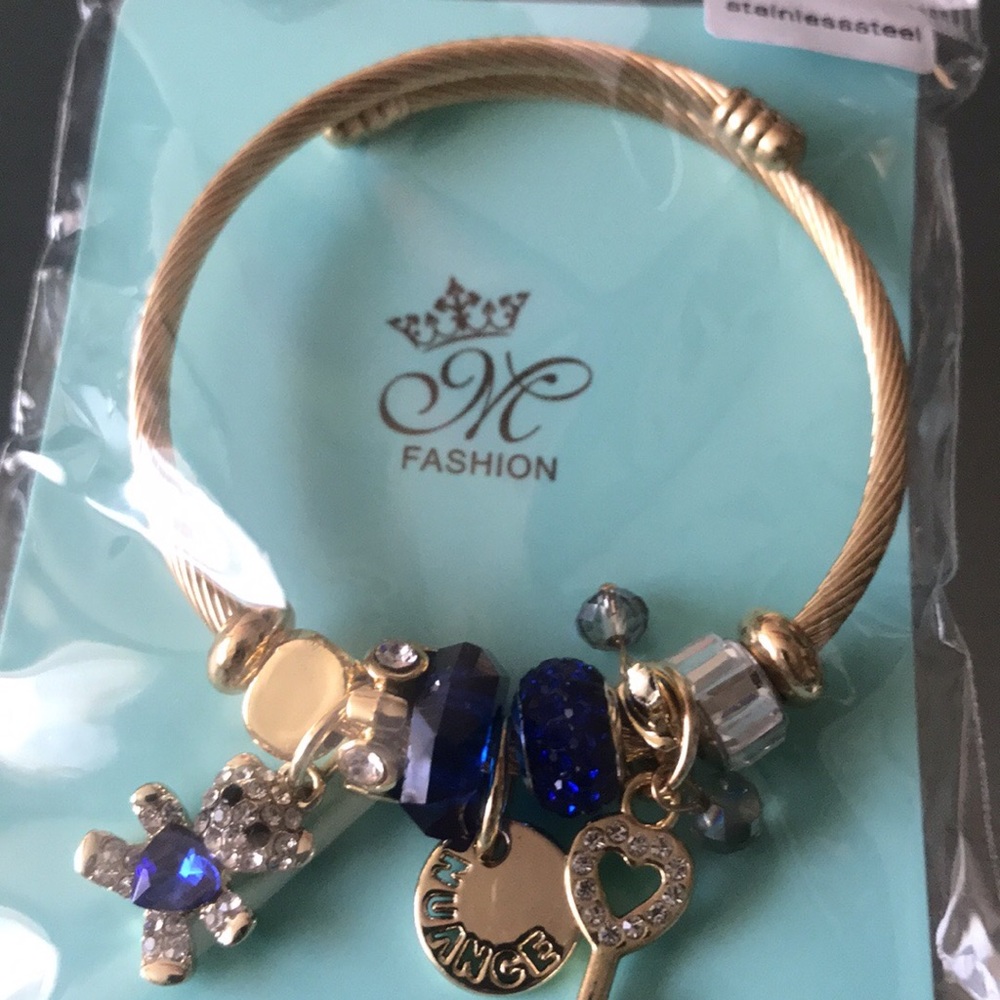 Stainless steel beautiful charm bracelet